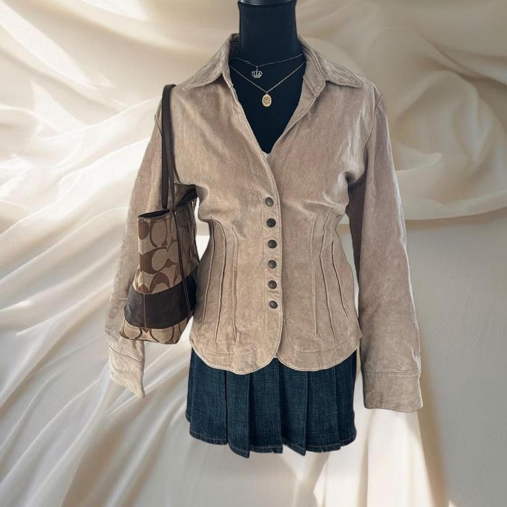 Cream corduroy 100% genuine leather jacket with button-up design